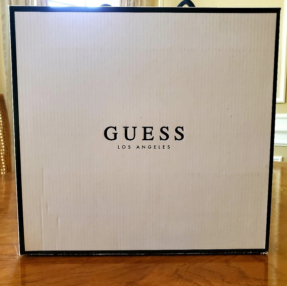New Guess Lovebugi Brocade Block Heel Booties 7M - Picture 9 of 10